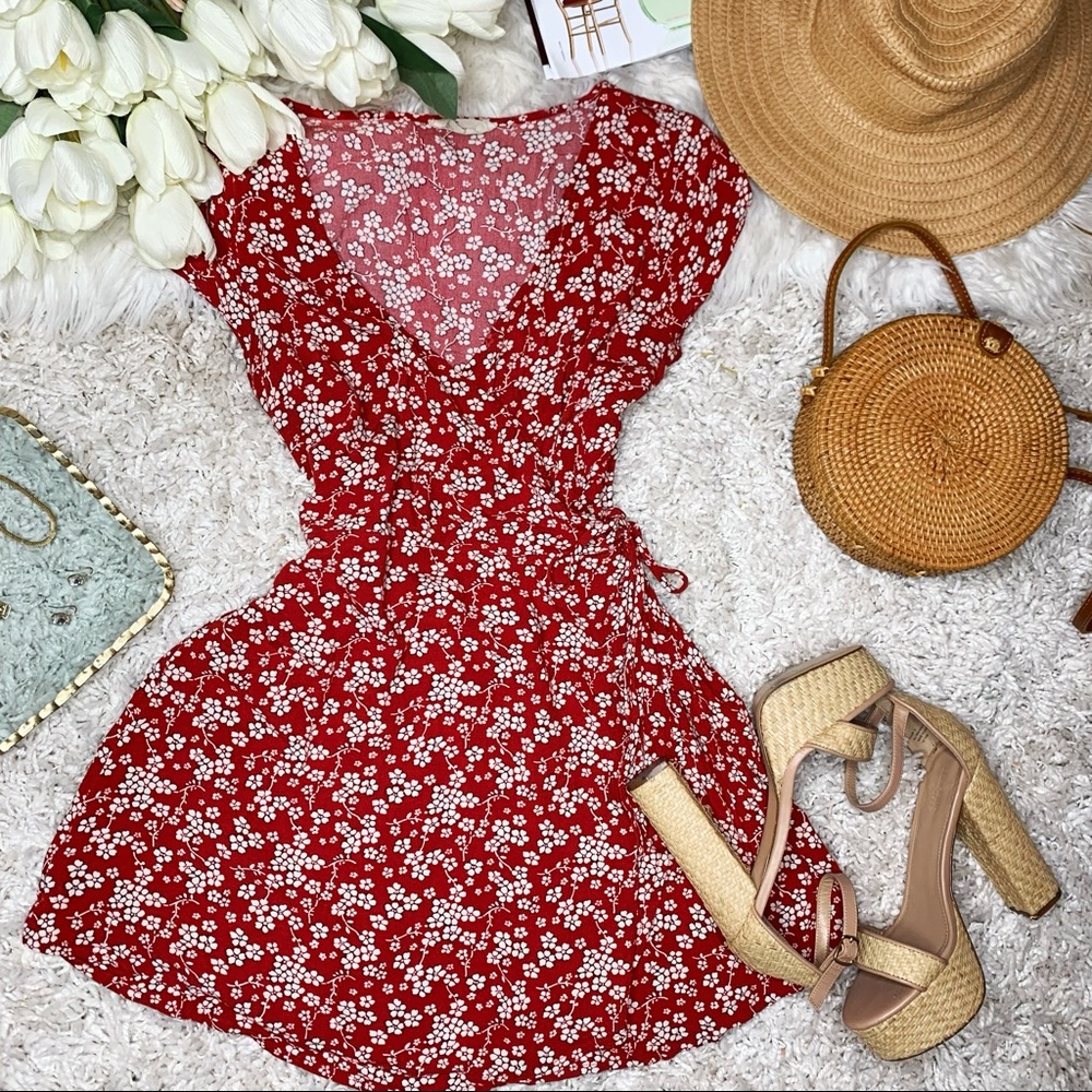 Hollister red floral dress- size L